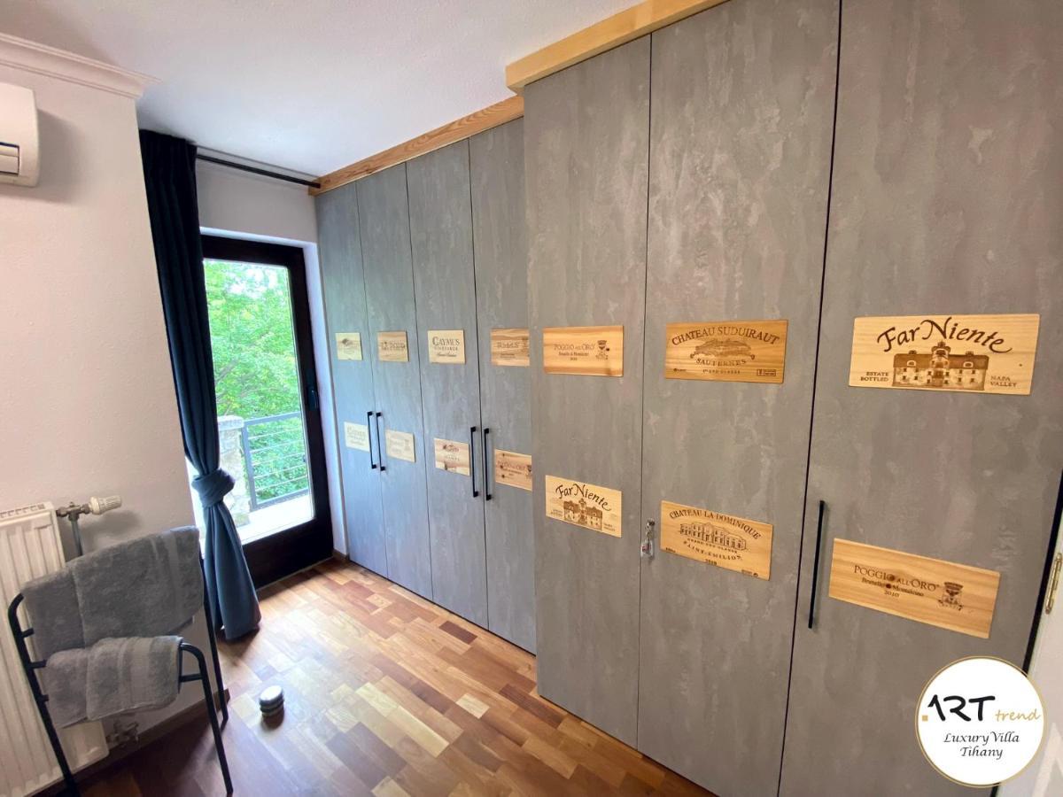 Arttrend Luxury Villa Тихань Екстер'єр фото