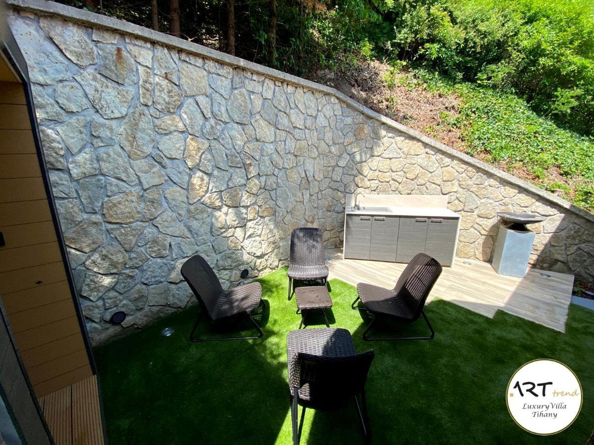 Arttrend Luxury Villa Тихань Екстер'єр фото