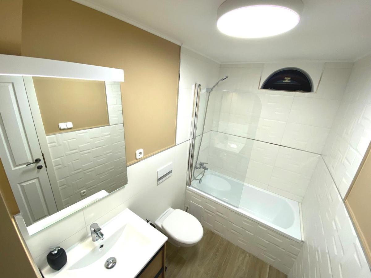 Arttrend Luxury Villa Тихань Екстер'єр фото